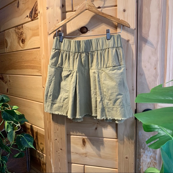 Free People Mariposa Women’s Mini Skirt - double front pockets, EUC Small - Picture 6 of 11